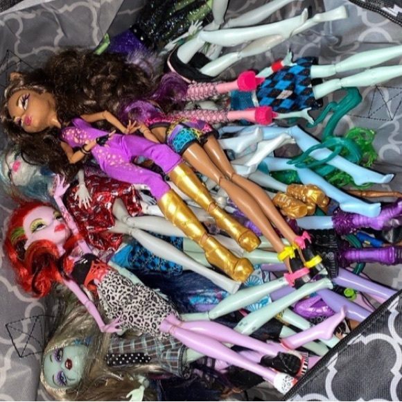 Monster High dolls, some rare ,  some not so rare ,  GEN1&2 - Picture 2 of 7